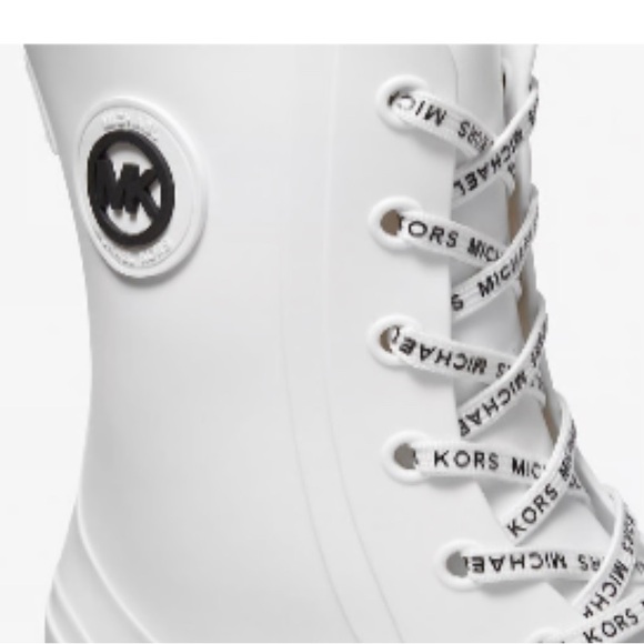 BRAND NEW! Still in Box! 
Michael Kors PVC White/Black Rain boot w/lining! - Picture 3 of 9